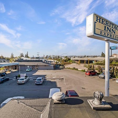 Heritage Inn Express Hayward Buitenkant foto
