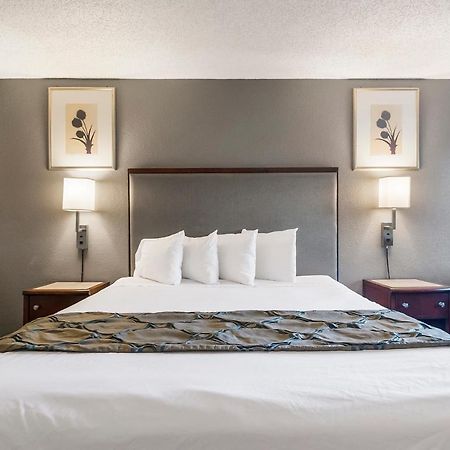 Heritage Inn Express Hayward Buitenkant foto