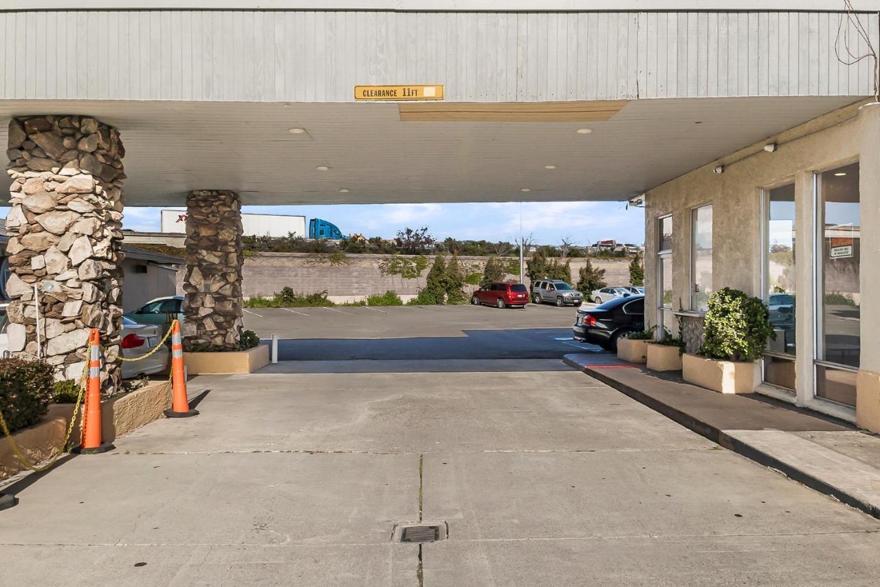 Heritage Inn Express Hayward Buitenkant foto