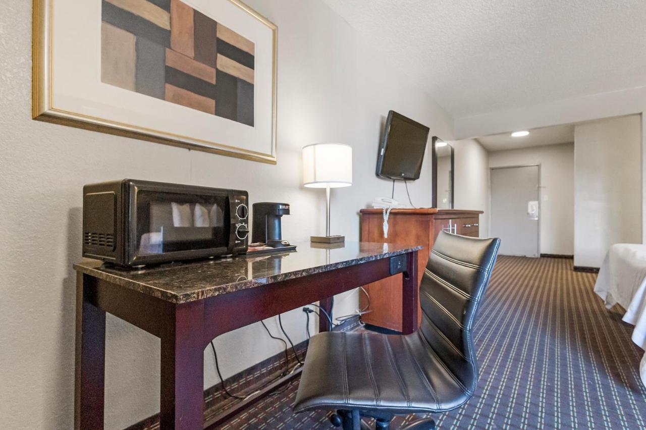 Heritage Inn Express Hayward Buitenkant foto