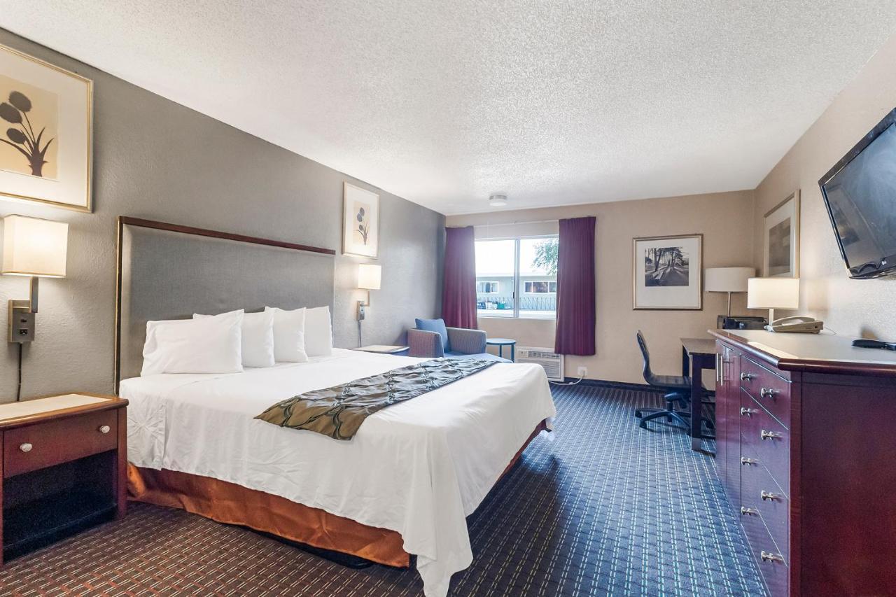Heritage Inn Express Hayward Buitenkant foto