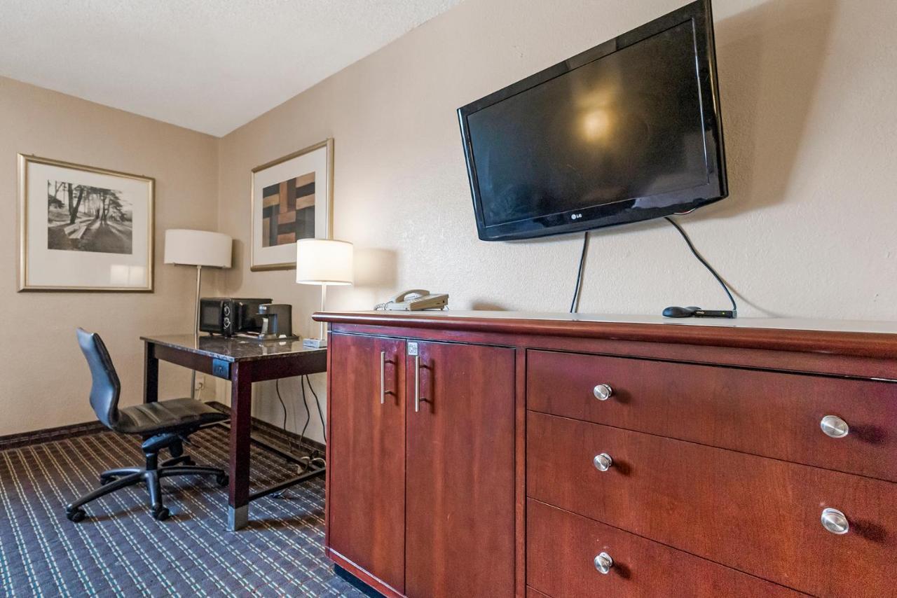 Heritage Inn Express Hayward Buitenkant foto