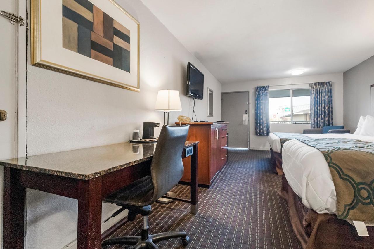 Heritage Inn Express Hayward Buitenkant foto