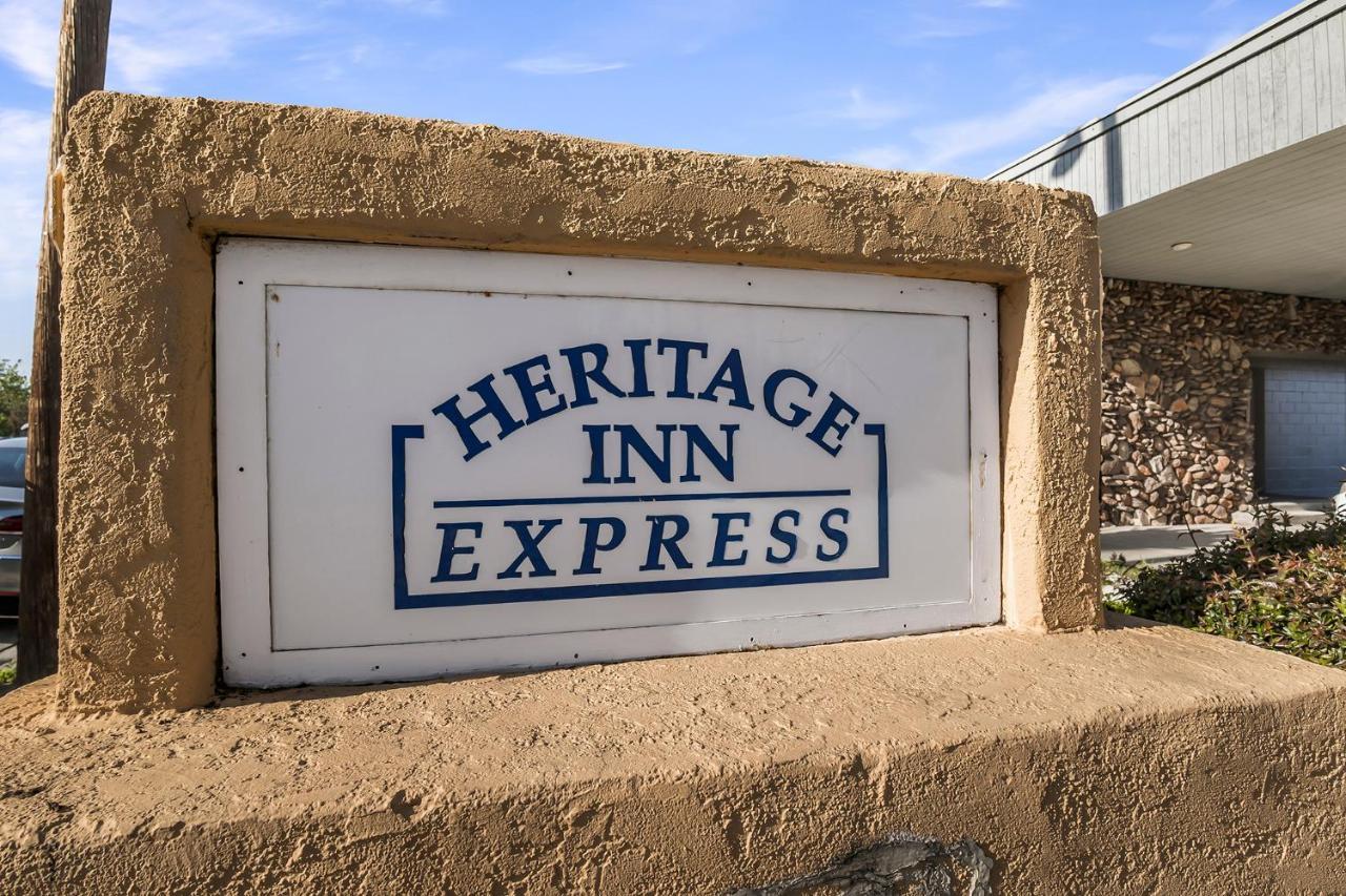 Heritage Inn Express Hayward Buitenkant foto