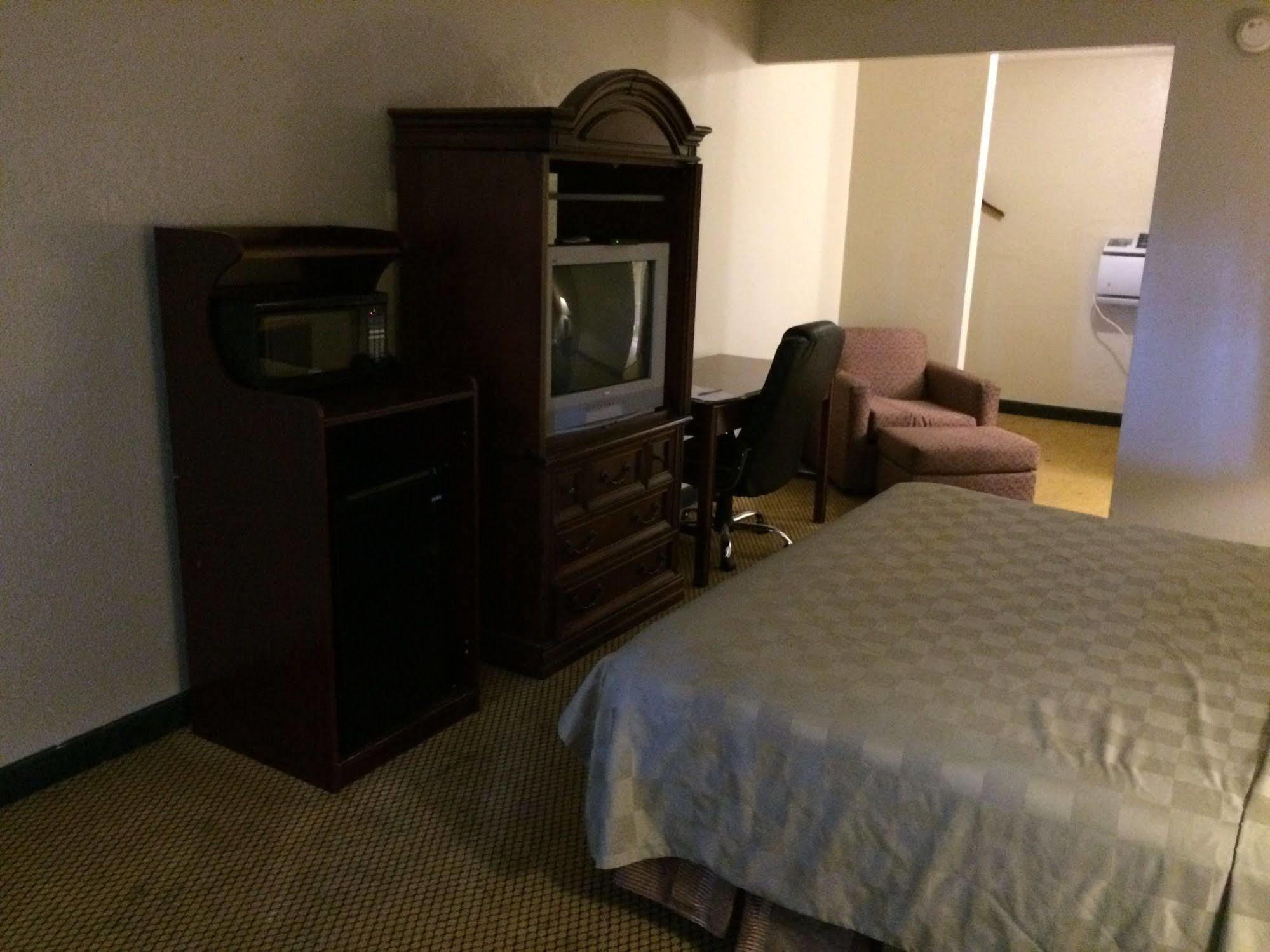 Heritage Inn Express Hayward Buitenkant foto