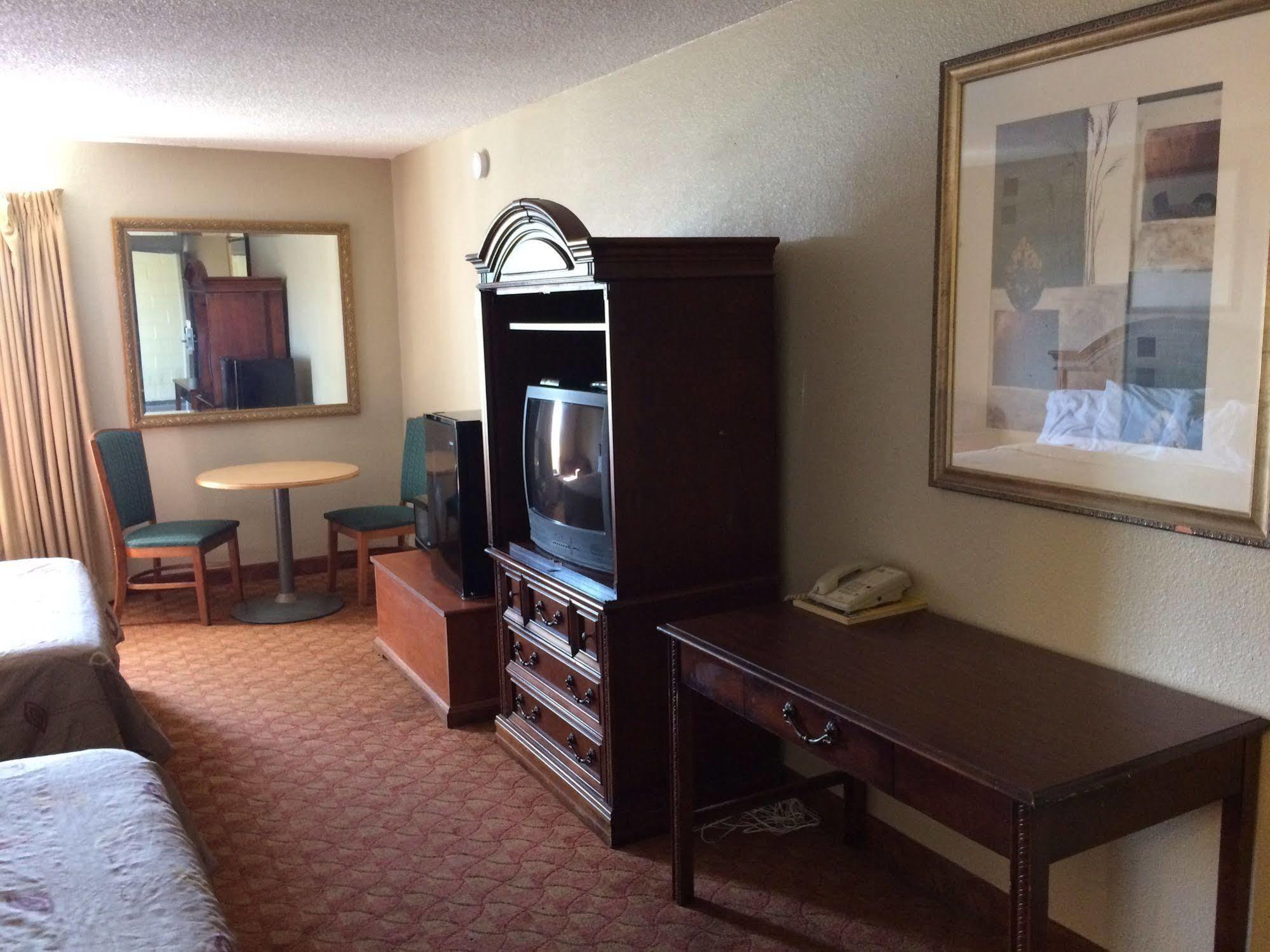 Heritage Inn Express Hayward Buitenkant foto